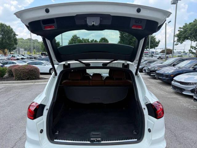 2016 Porsche Cayenne Base