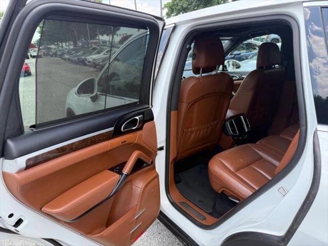 2016 Porsche Cayenne Base