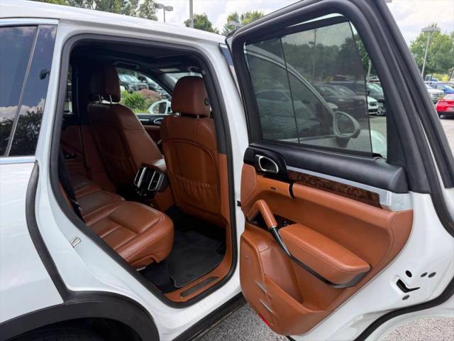 2016 Porsche Cayenne Base