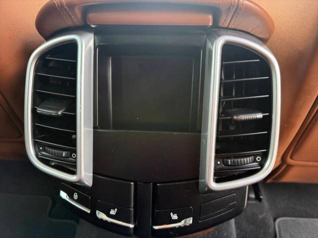 2016 Porsche Cayenne Base