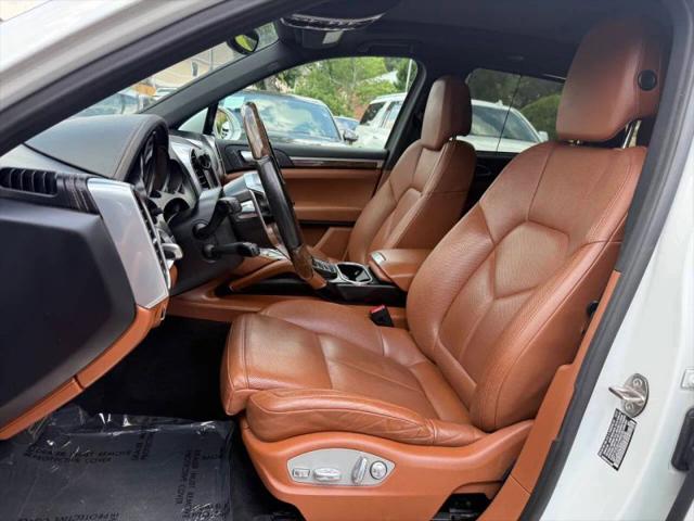 2016 Porsche Cayenne Base