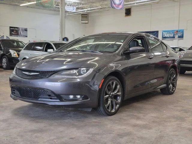 2015 Chrysler 200 S for sale in Willoughby, OH