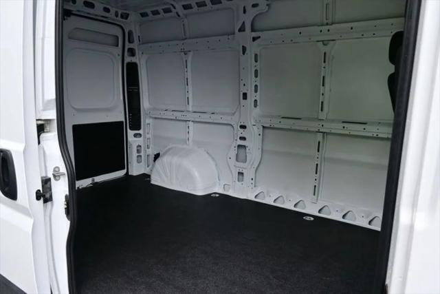 2026 Ram ProMaster Cargo Van Tradesman High Roof 136 WB w/Pass Seat