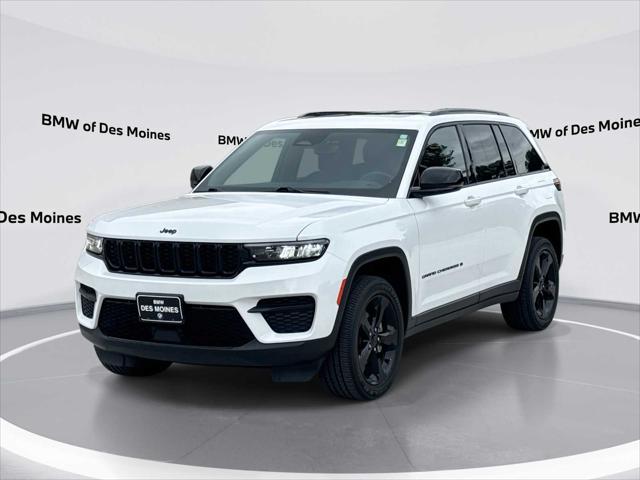 2023 Jeep Grand Cherokee Altitude X 4x4 for sale in Urbandale, IA