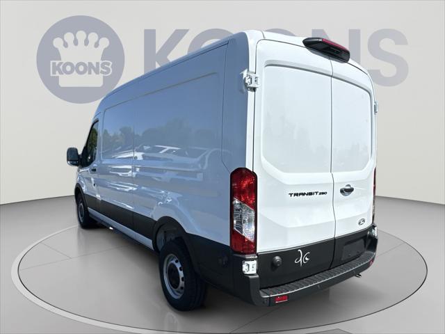 2026 Ford Transit Cargo Van Base