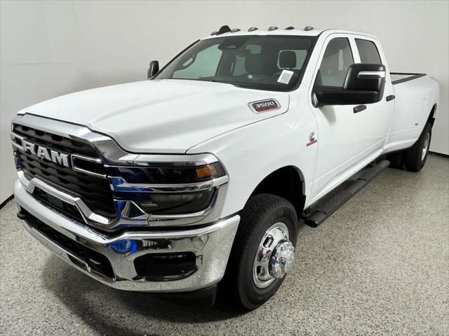 2026 RAM Ram 3500 RAM 3500 TRADESMAN CREW CAB 4X4 8 BOX
