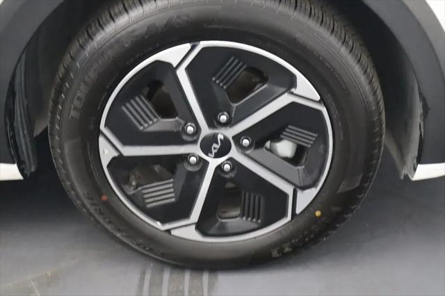 2023 Kia Niro EX