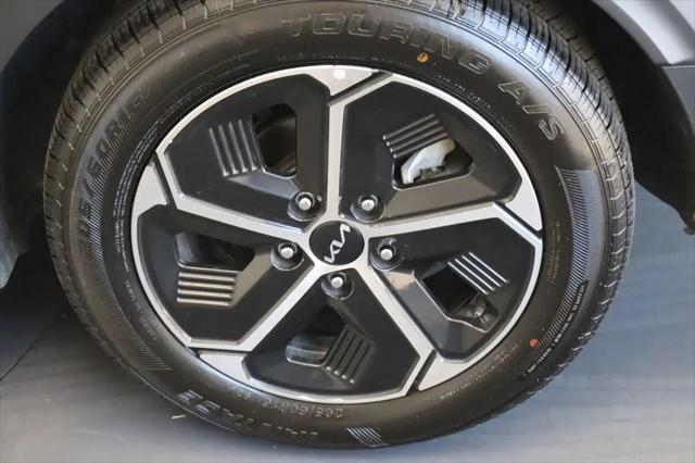 2023 Kia Niro EX