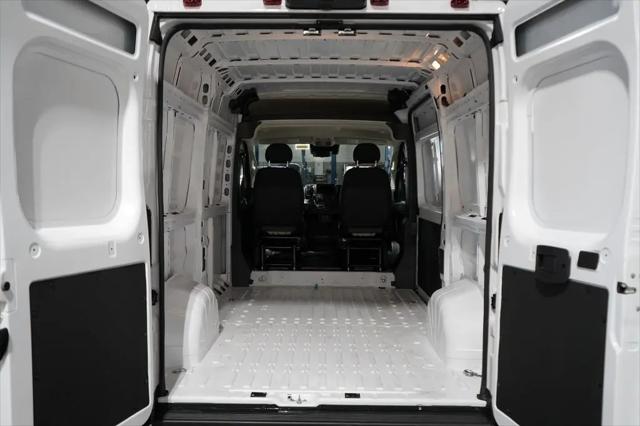 2026 Ram ProMaster Cargo Van Tradesman High Roof 136 WB w/Pass Seat