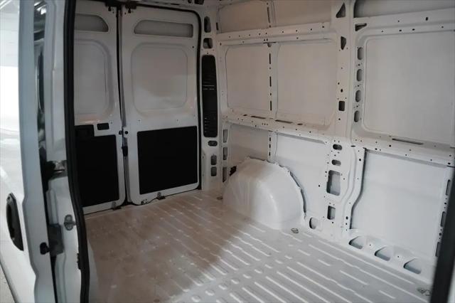 2026 Ram ProMaster Cargo Van Tradesman High Roof 136 WB w/Pass Seat