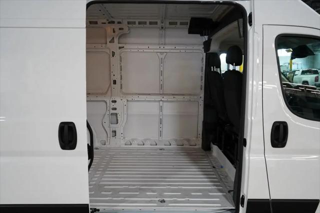 2026 Ram ProMaster Cargo Van Tradesman High Roof 136 WB w/Pass Seat
