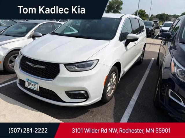 2023 Chrysler Pacifica Touring L for sale in Rochester, MN