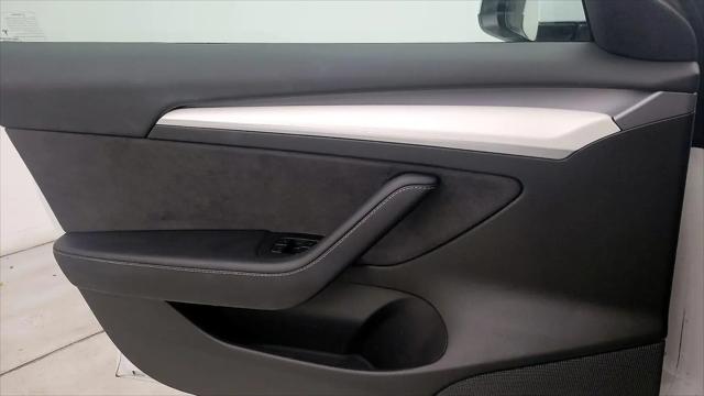 2021 Tesla Model 3 Standard Range Plus Rear-Wheel Drive