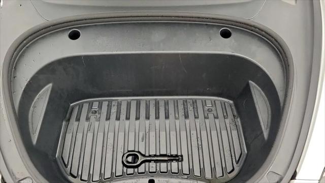 2021 Tesla Model 3 Standard Range Plus Rear-Wheel Drive