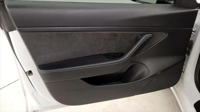 2021 Tesla Model 3 Standard Range Plus Rear-Wheel Drive