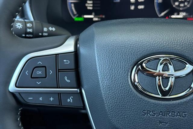 2026 Toyota Highlander Hybrid Platinum