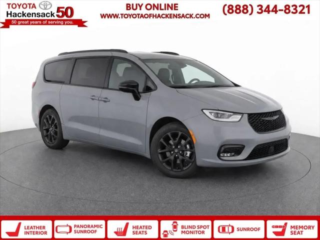 2025 Chrysler Pacifica Limited for sale in Hackensack, NJ