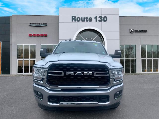 2024 RAM 3500 Big Horn Crew Cab 4x4 8 Box 2024 RAM 3500 Big Horn Crew Cab 4x4 8 Box