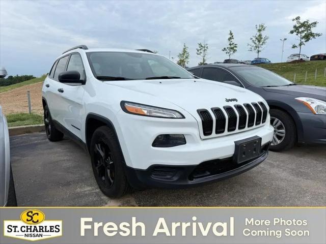 2016 Jeep Cherokee Altitude for sale in Saint Peters, MO