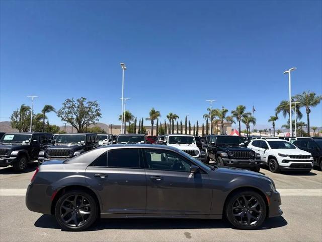 2023 Chrysler 300 Touring L
