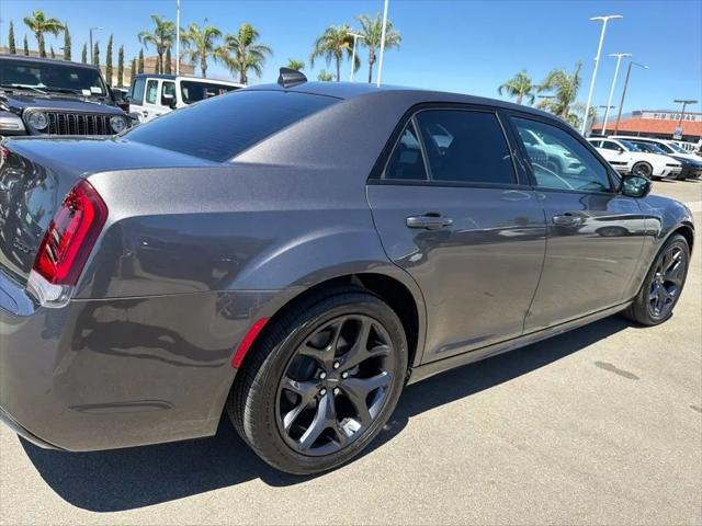2023 Chrysler 300 Touring L