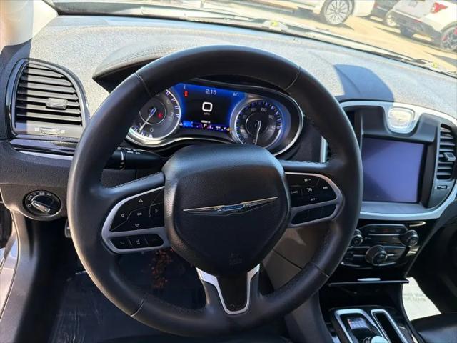 2023 Chrysler 300 Touring L