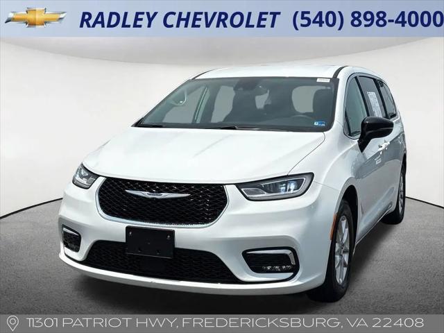 2024 Chrysler Pacifica Touring L for sale in Fredericksburg, VA