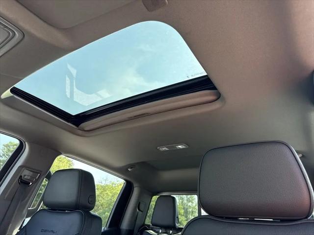 2023 GMC Sierra 1500 4WD Crew Cab Short Box Denali