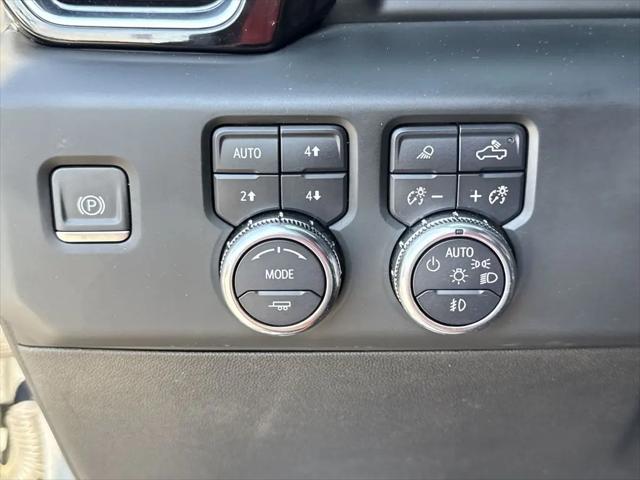 2023 GMC Sierra 1500 4WD Crew Cab Short Box Denali