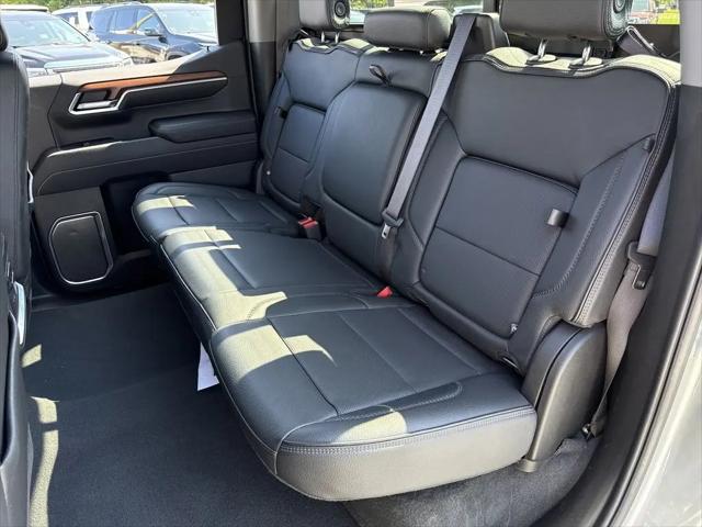 2023 GMC Sierra 1500 4WD Crew Cab Short Box Denali