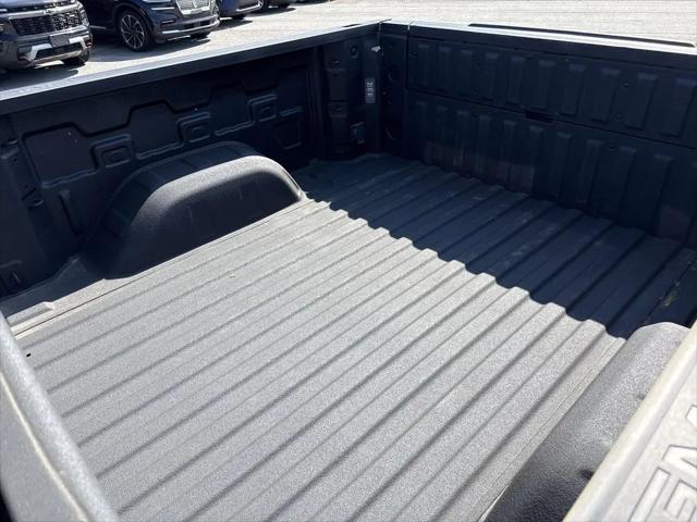 2023 GMC Sierra 1500 4WD Crew Cab Short Box Denali