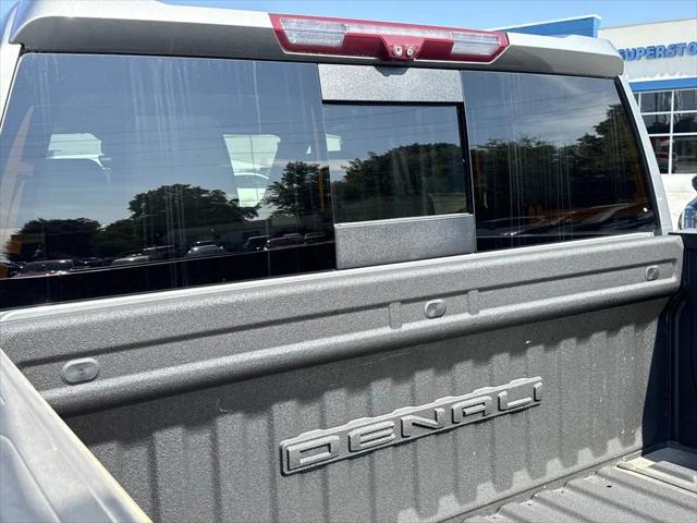 2023 GMC Sierra 1500 4WD Crew Cab Short Box Denali