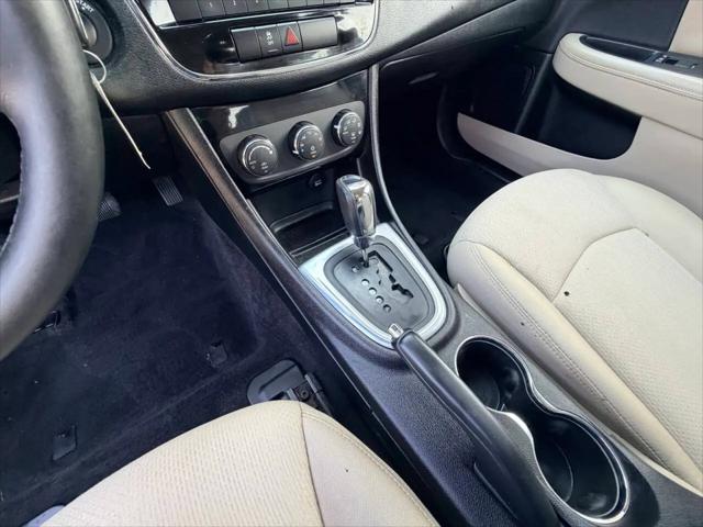 2013 Chrysler 200 Touring