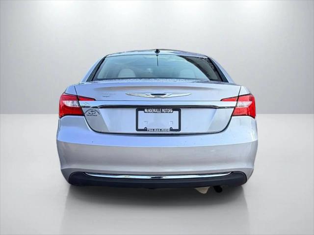 2013 Chrysler 200 Touring