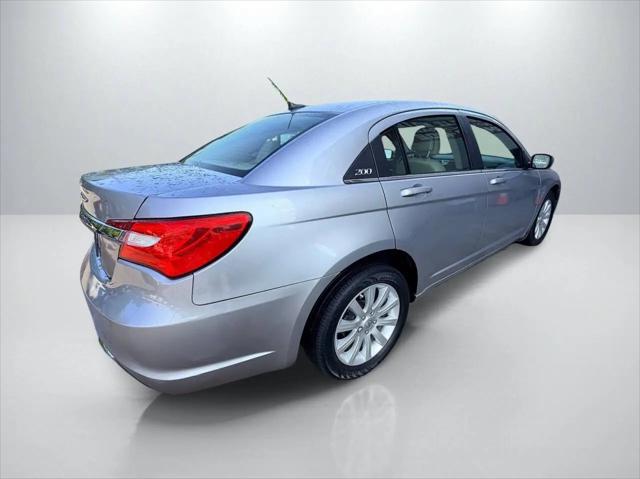 2013 Chrysler 200 Touring