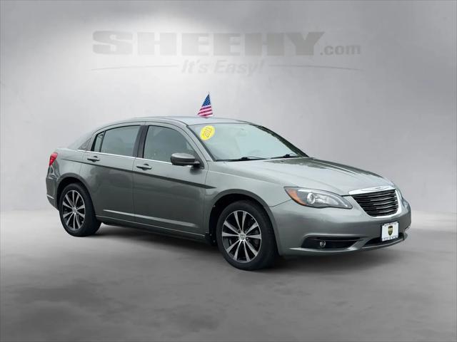 2013 Chrysler 200 Touring