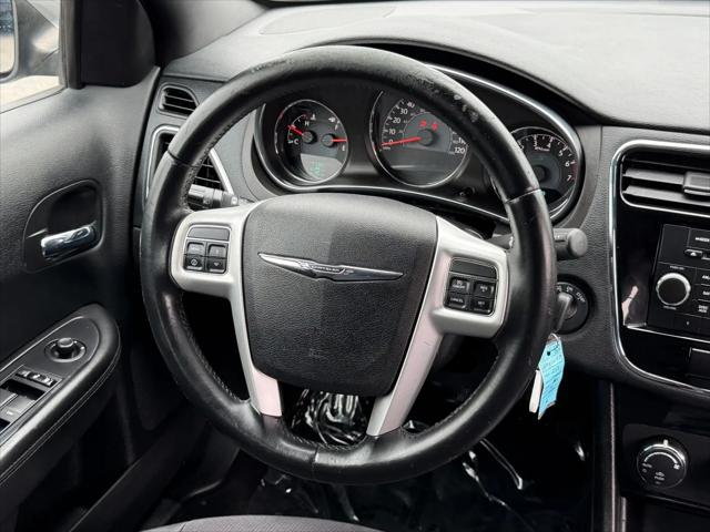 2013 Chrysler 200 Touring