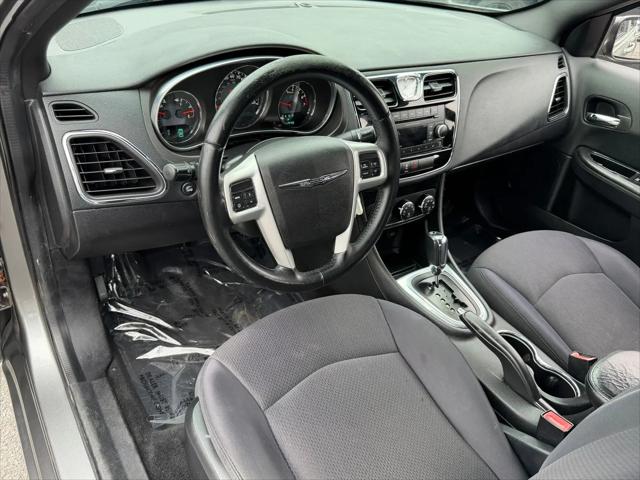 2013 Chrysler 200 Touring