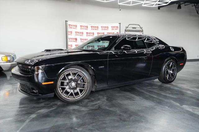 2016 Dodge Challenger R/T Plus Shaker