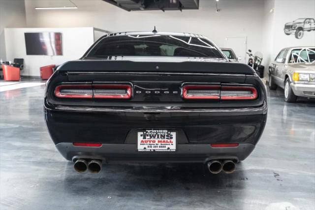 2016 Dodge Challenger R/T Plus Shaker