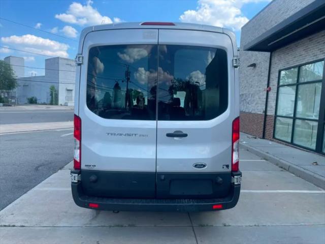 2017 Ford Transit Medium Roof w/Sliding Side Door w/LWB