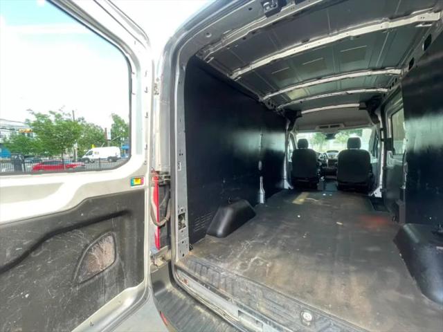 2017 Ford Transit Medium Roof w/Sliding Side Door w/LWB