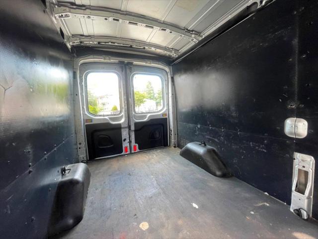 2017 Ford Transit Medium Roof w/Sliding Side Door w/LWB