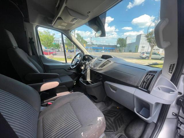 2017 Ford Transit Medium Roof w/Sliding Side Door w/LWB