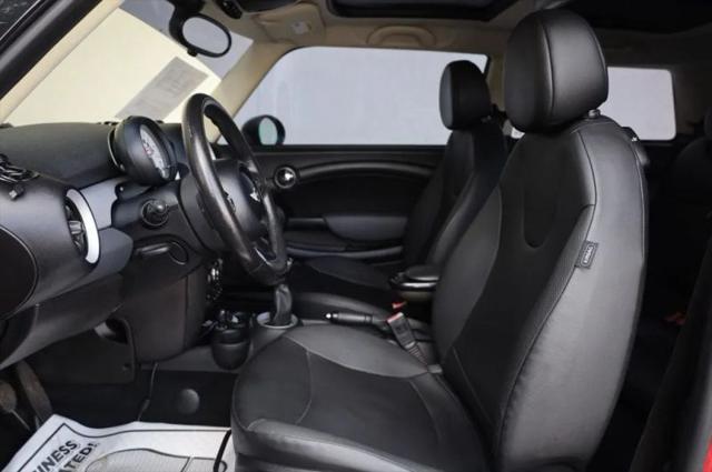 2011 MINI Cooper Cooper