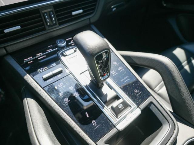 2021 Porsche Cayenne Base