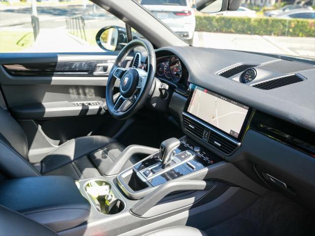 2021 Porsche Cayenne Base