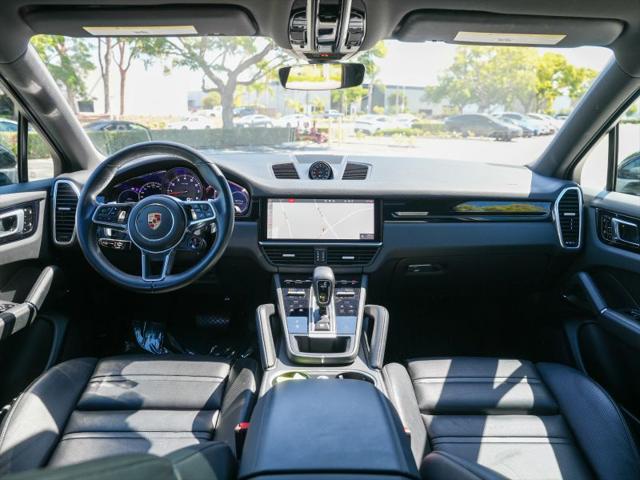 2021 Porsche Cayenne Base
