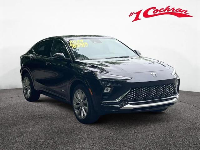 2024 Buick NV Avenir FWD for sale in Youngstown, OH