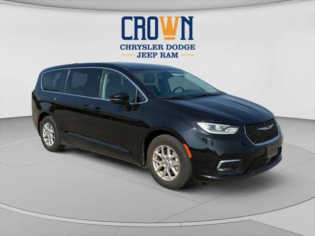 2024 Chrysler Pacifica Touring L for sale in Washington, PA
